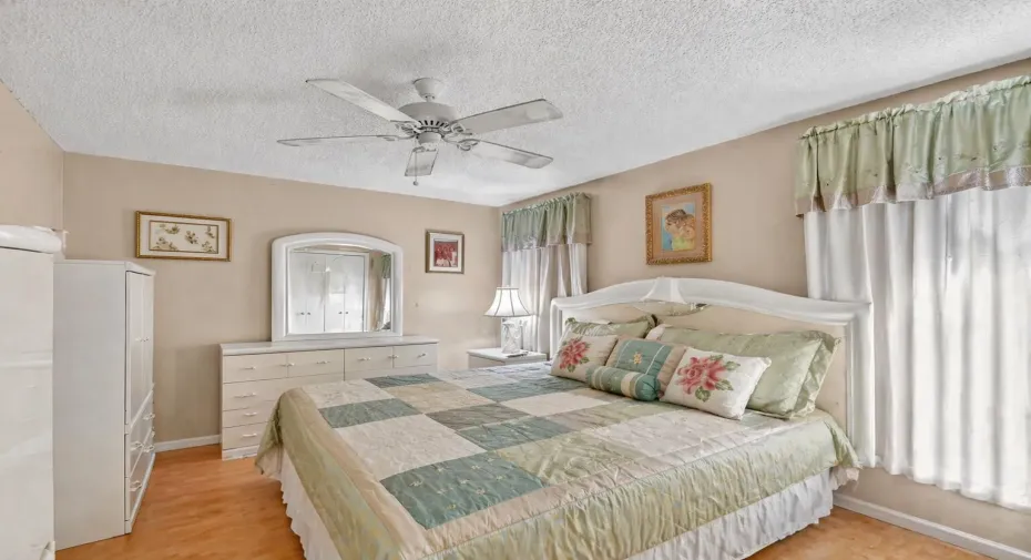bedroom1