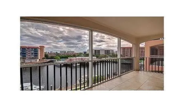 Screened Patio