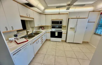 KITCHEN TO CREATE CULINARY DELIGHTS!