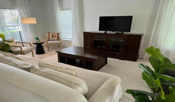 13519 Living room