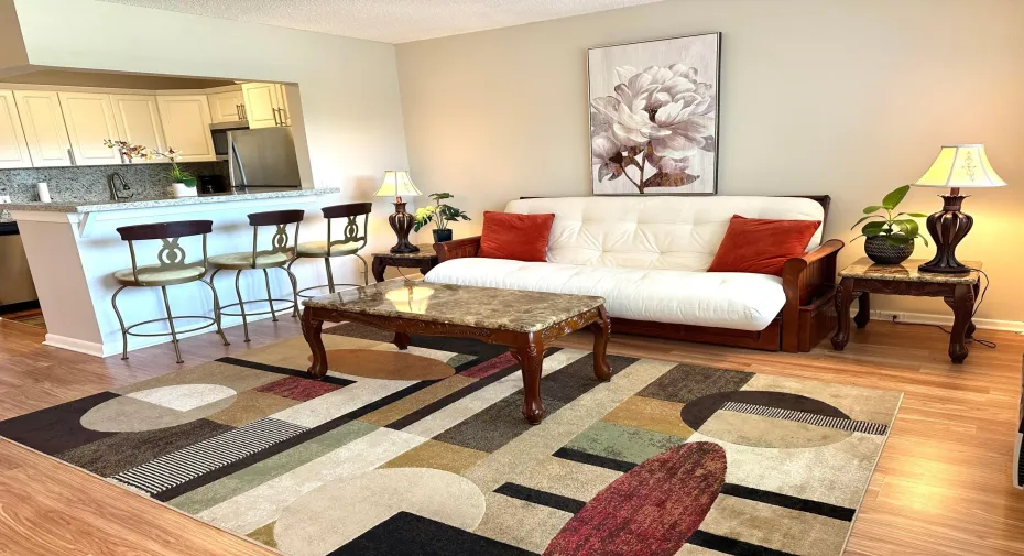 Furnished, Turnkey Condo