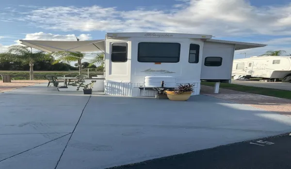 Front view lot 15