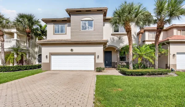 5 Bedroom, 3119 square feet house in Boynton Beach Florida
