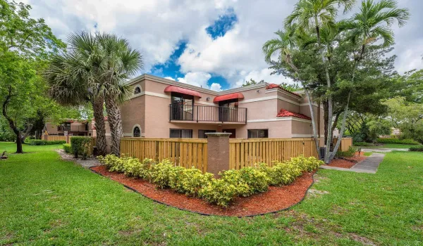 8050SevernDr.AptC.BocaRaton-1