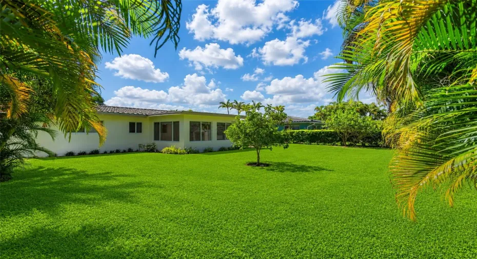 1777NE46thStOaklandPark-1