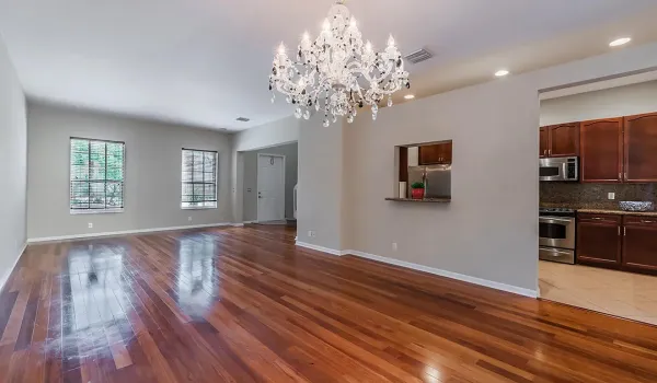 2502-NW-4TH-ST-001