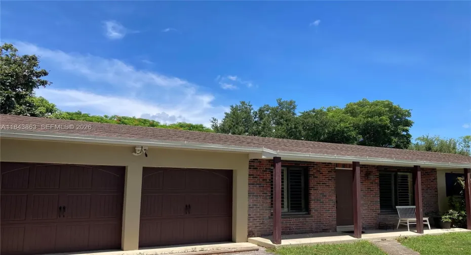 15,048 sq Ft lot