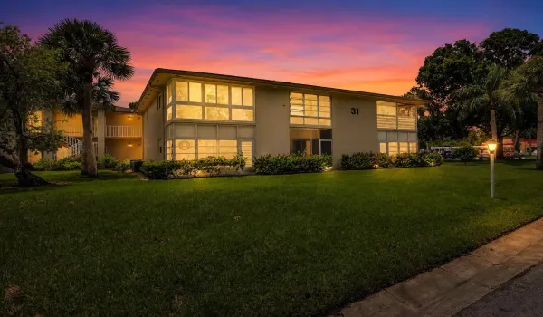 31 LAKE VISTA TRL APT 205