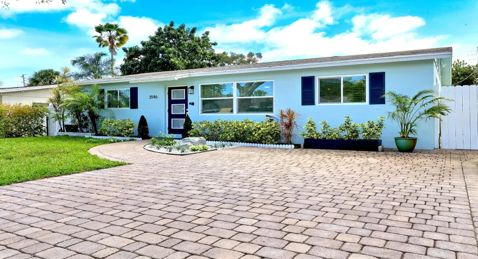 PAVERS DRIVEWAY 01-3546 Betty Ann Ct E-1