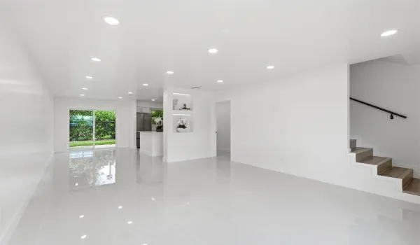24-web-or-mls-6505_Dockside_Circle_024