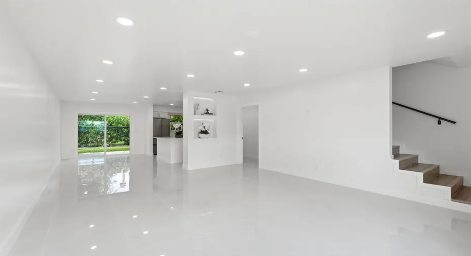 24-web-or-mls-6505_Dockside_Circle_024
