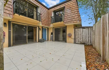 04 Patio 01