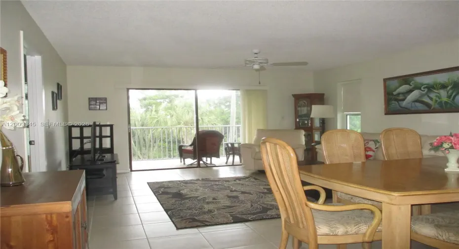 ENTRANCE INTO THE CONDO THAT LEADS TO THE SCREENED PATIO