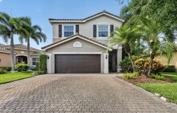 8135 Cantabria Falls Dr