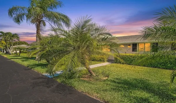 Lakefront Villa