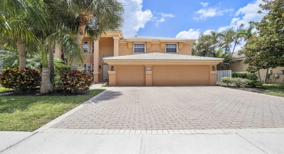 6370 Stonehurst Cir_006