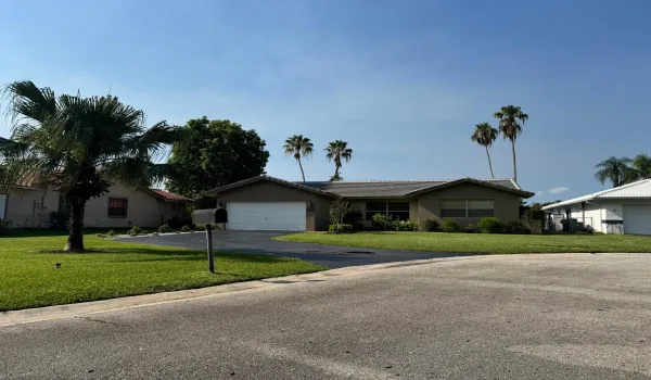 11454 Nw 41st St_046