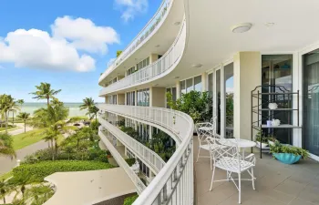 100 Royal Palm Way(1)