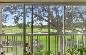 Spectacular Golf and Lake views