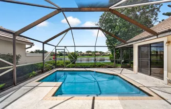 Screened-in Pool