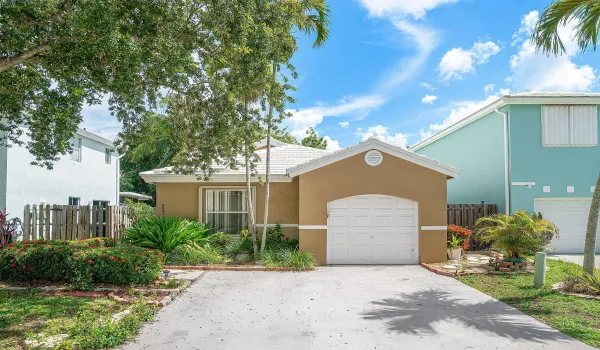 001-6561FernStreet-Margate-FL-33063-SMAL
