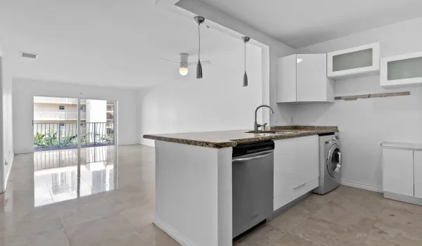 677NE24thSt#504-27