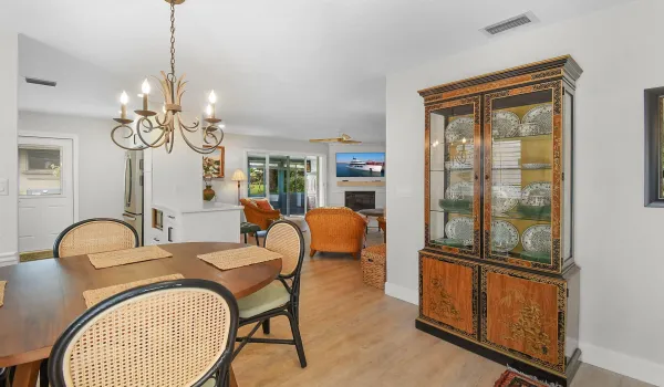 COME DISCOVER THIS LOVELY VILLA