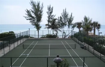 Direct Ocean Front! 