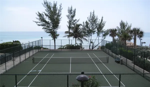 Direct Ocean Front! 