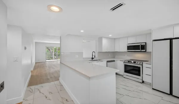 14375 Strathmore Lane 303