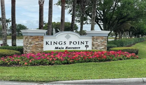 Welcome home to King's Point Delray Beach!!!!
