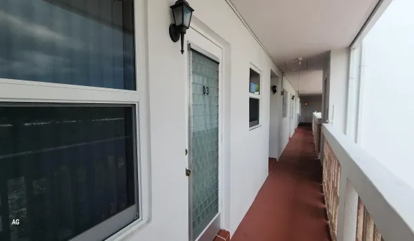 East Boca Raton top floor condo