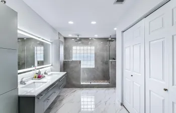 5 - Luxury Master Bathroom