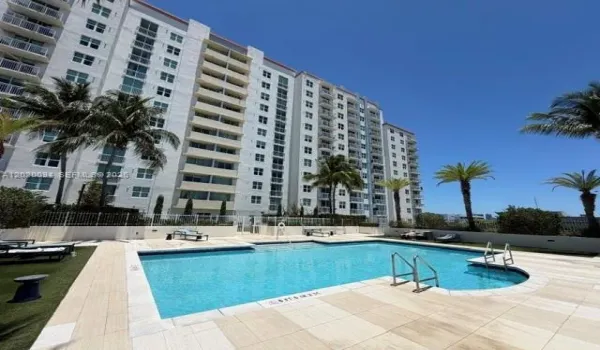 Building/pool