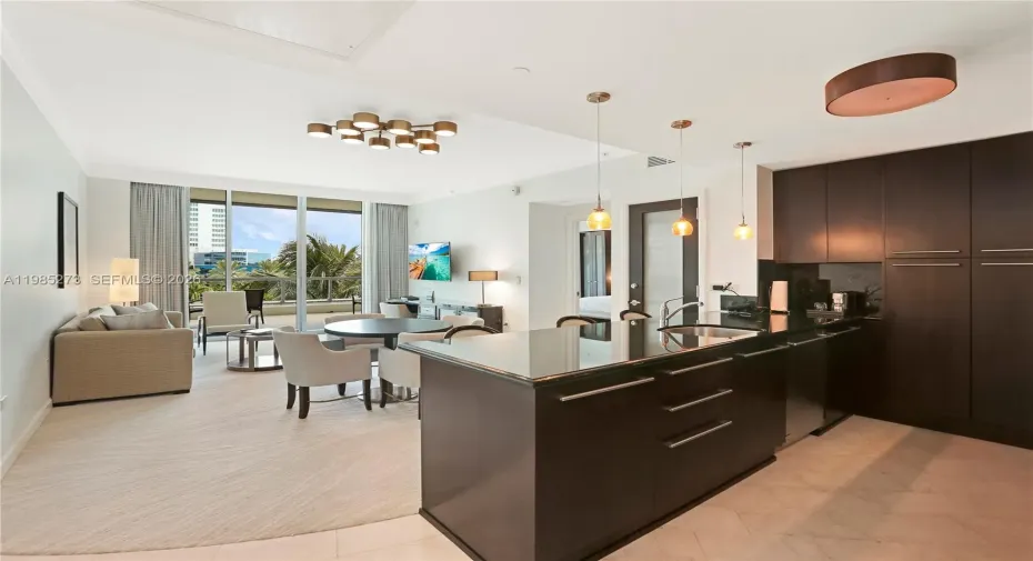 Living room/kitchen