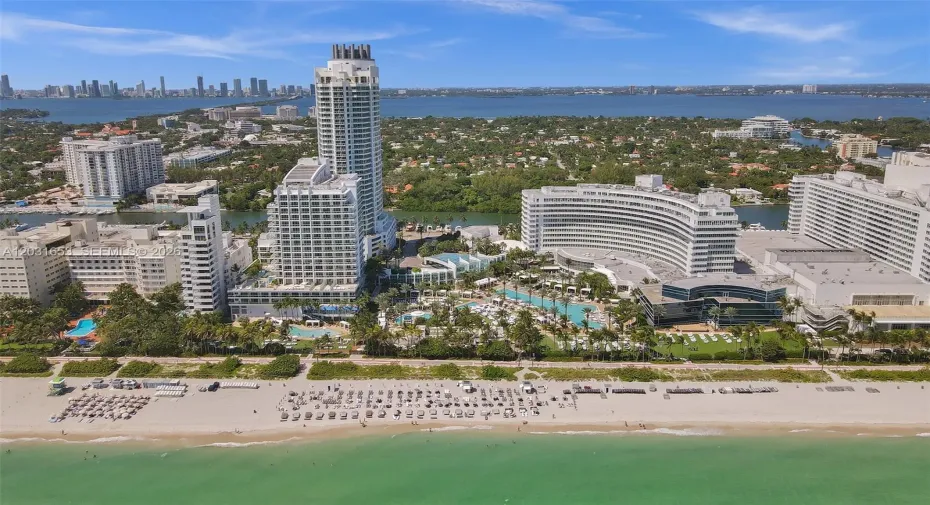 Fontainebleau II & III resort