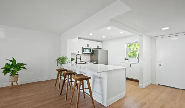 17-web-or-mls-230-ne-26th-ave-216