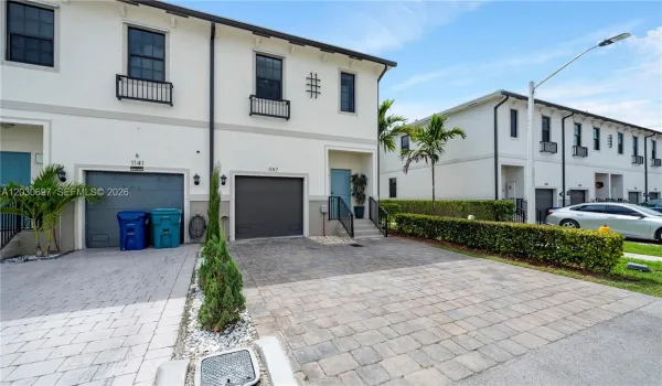 1 Car garage