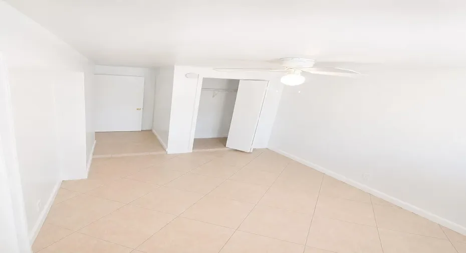 2nd bedroom