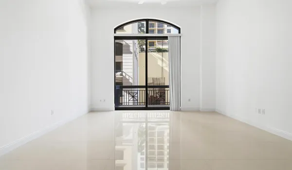 701-S-OLIVE-AVENUE-UNIT-304-33401-001