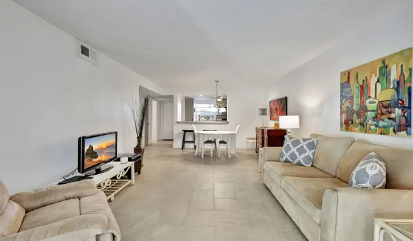 Full Condo