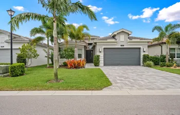 Stunning front elevation