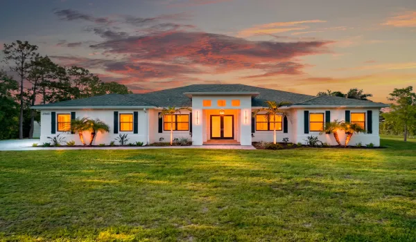 01 - Front Exterior Twilight