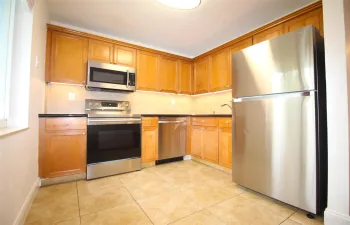Fully equipped remodeled kitchen