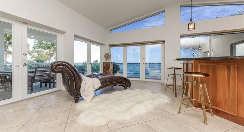 Your Unforgettable Getaway/Exclusive Beach House