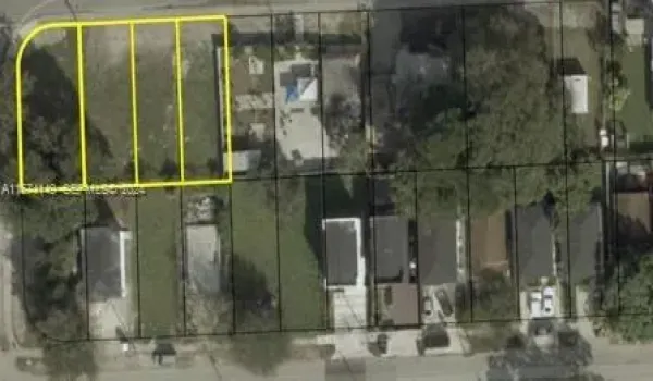4 lots