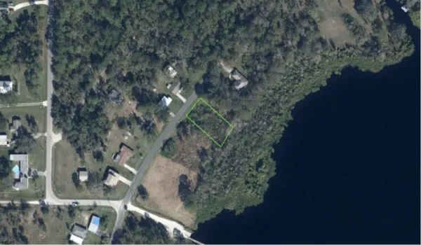 6326 Lakeside Drive W