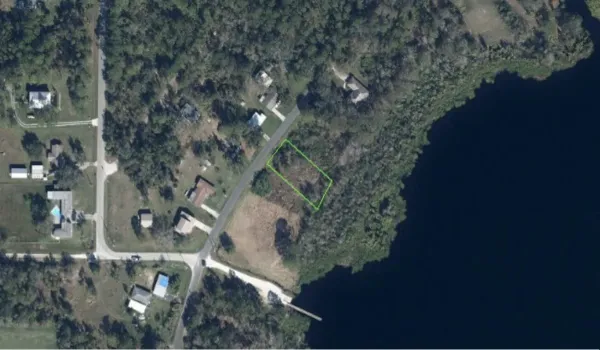 6330 Lakeside Drive W