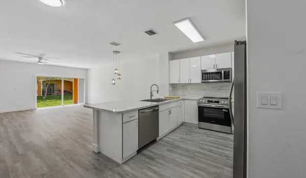 10-web-or-mls-Saint Tropez Ln-S1706-010