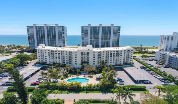 Amazing A1A location in Boca Raton!